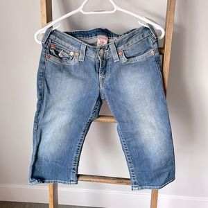 True Religion knee length denim shorts / size 28